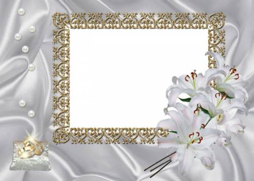 Золотая рамка с золотыми кольцами и белыми цветами